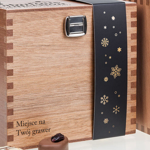 šventiniai praline saldainiai, verslo dovanos Kalėdoms, elegantiška medinė dėžutė