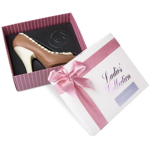 pieniškojo šokolado aukštakulnis, elegantiška dovana Valentino dienos proga