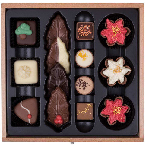 WINTER COLLECTION WITH XMAS PRALINES